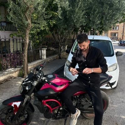 AyzIzzet5334's profile picture. 