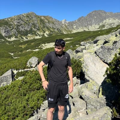 25 • 🇸🇰| Travel & Social Media Creator 🌍 | Basketball Enthusiast 🏀 | Working in Aviation ✈️