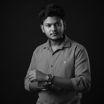 STSsiam's profile picture. Skilled Digital Marketer | Experienced in TikTok, YouTube, Facebook & Instagram growth and strategy. https://t.co/77VSlRSAFf