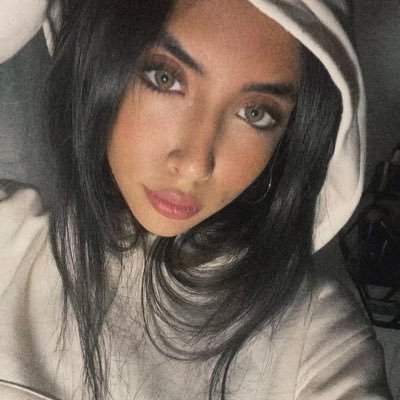 romaysw's profile picture. daydreamer