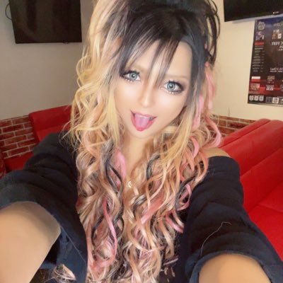エスパス(@bar_espace)のてんちょです♥️ポピプレ大好き💜DJ垢、オファーは👉🏻(@nya_osakana) #大日本魔多々美連合 遠隔乾杯、シャンパンはDMくれたらQR送ります! (PayPayのみ) 教祖様🙏(@juliko_act3)