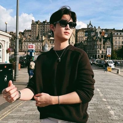 foet242849's profile picture. 