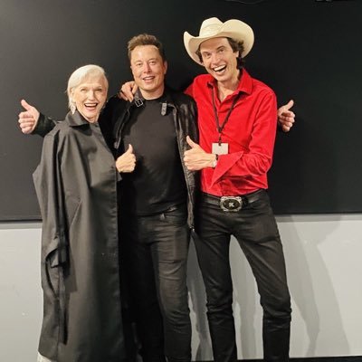 Mother of Elonmusk Thanks y'all for your love and support 🎉🇺🇸❤️😊