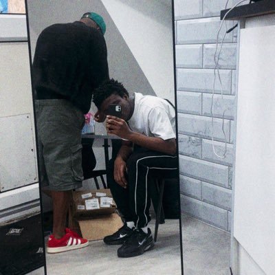 _eshio's profile picture. 