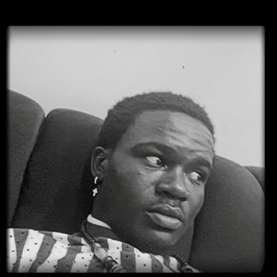 Flexzy020's profile picture. A forex trader 💸📊📈📉and a dry cleaner and a codm addict
