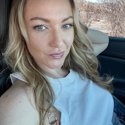 “God is within her, she will not fall.”–Psalm46:5 ⛪️ Gymrat 🤸🏻 I don't give a shit about your crypto business.. Single 🤣
