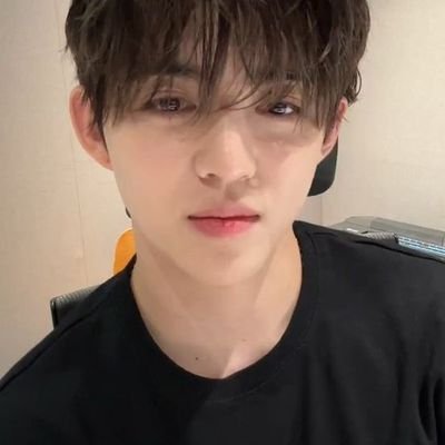 senxtxiad's profile picture. #SEVENTEEN and #TXT: my serotonin boost