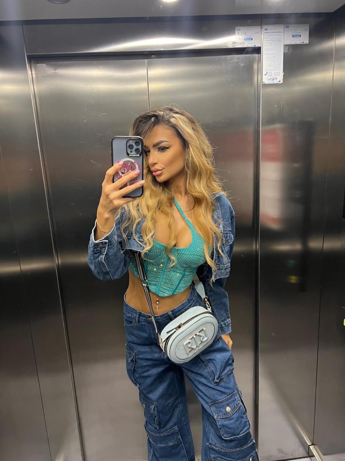 AnasstasiaIxF's profile picture. Hey there 🤍! I’m on my small acc, which I barely log into. Message on my main @AnastassiaWild