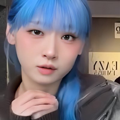 marimo_JISOO's profile picture. honeys🍯🐝関東住み🚺25↑ジスこは寄り花束💐ファンクラブ入会済👌無言フォロー◎