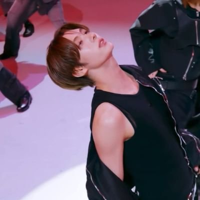 unreal - TWS's Choi Youngjae, also 42's prince. handsome since 2005 (slow response) half power ranger