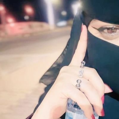 اللهم اختر لي طريقاً يُسعدني ، طريقاً لا يشقي قلبي ولا يؤذي عيني ، طريقاً ترضَاهُ لي ثُمَّ تُرضيني