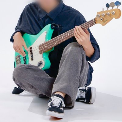 sgrim_bass's profile picture. 06 | 専門学生　ヨルシカ、 *Lunaさん好き
縁の下を支えたい系ベーシスト。

 いろんな人の曲でベースお手伝いしたいです。サポートやRECなど何かあればDMまで…！ 

⇩使用機材や依頼関係、参加作品など　　
https://t.co/oQpv9ERKJA

※依頼に関して、今年度は無償でやらせていただきます