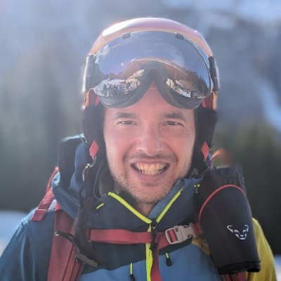 DoktorVlach's profile picture. Political scientist with a passion for CEEC and EU affairs, mountain freak with a fervor for telemark and trottibike. All views my own, RTs not necessarily.