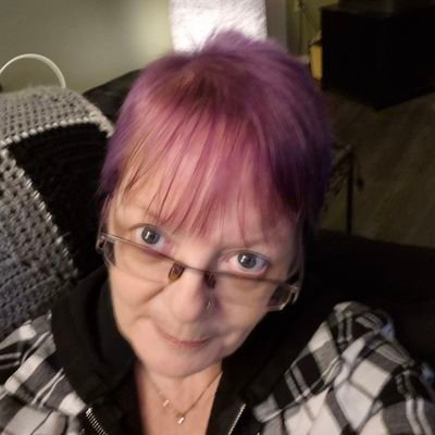 SimplyLilibet's profile picture. ALT ACCOUNT AS SUSPENDED MISS POSITIVE PANTS @MANDASTRONG01