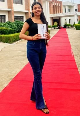 Th_AnshikaSingh's profile picture. Born to serve | Committed to public services and leadership 🤞| Author | Entrepreneur | Bibliophile | Spirituality | Yoga & Meditation | Cricket | Brand India |