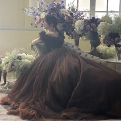 bvndj8's profile picture. 世界を旅してるけど✈️ 心は時々、ある人のと