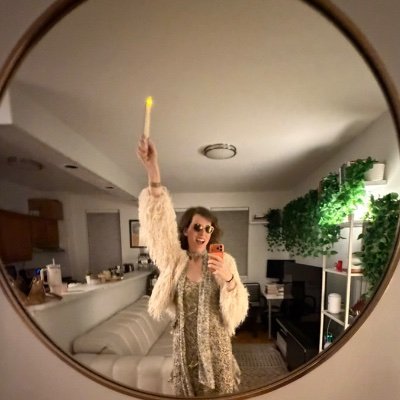 software clerk 💾 humanist 💁♀️ valenciana 🥘 new yorker 🗽insanely fabulous 💃