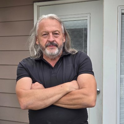 dumo72181's profile picture. 