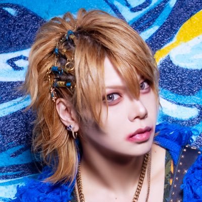 10/1@yogibo HOLY MOUNTAIN 無料ワンマン 透明少女サポート 10/6@巣鴨獅子王ワンマン10/24@池袋BlackHole 10/25@池袋EDGE THE DEVIL INSIDEサポート Instagram→https://t.co/f1qiKZXuZ1