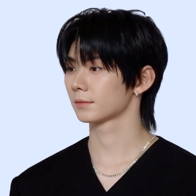 izamemoir's profile picture. — Hani's 🤍 | for 아홉✨