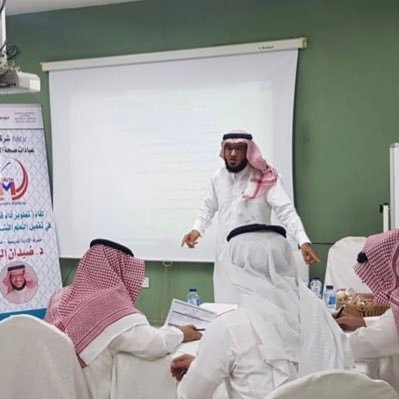 دكتوراه في علوم الحديث وكاتب وداعية وباحث في العلوم الشرعية ودبلوم في الصحة النفسية .إمام وخطيب جامع عمر بن الخطاب رضي الله عنه الروضة. الحساب البديل والرسمي .