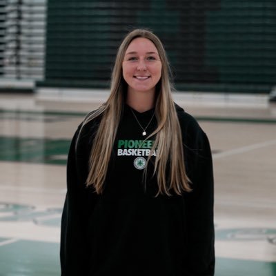 coachbettylou's profile picture. Head Coach @hmgirlshoops 💚🏀 Owner & Co-Founder of Basketball Enterprise Player Development & @enterpriseaau
