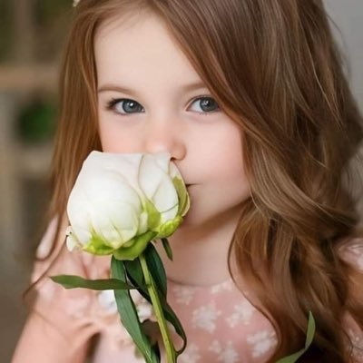 ( وَجَاءَتْهُ الْبُشْرَى) اللهُمَّ سُقْ إلينا بشائراً تبعثر كلماتنا وتَهوي بنا ساجدين