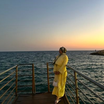 medine1yldrm's profile picture. 👩‍⚕️🚴‍♀️🍂 Hayal kurmayı 🥦 çok oldu 💆‍♀️artık hemşire ama bitkin 💤 Profesyonel olarak aşırı düşünen biri