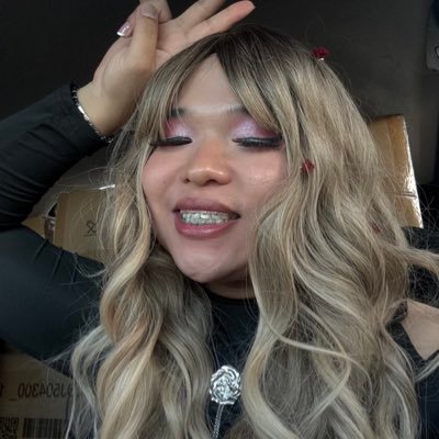 QuincyNguyen12's profile picture. ✨