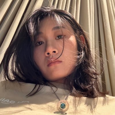 carriezhu87493's profile picture. 