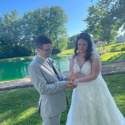 DizzyKnight7's profile picture. Biggest Cloud9 and G2 esports fan i talk about The dodgers and wrestling ALOT

@yellertoes