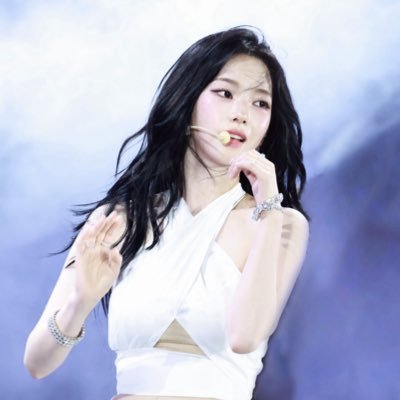 ph_aliyz411's profile picture. 🚀Puncher