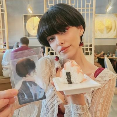 BL artist •❗HE/HIM❗ • legal reader !!! • +20 (minors DNI) • Missing Love❤️