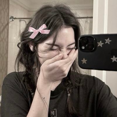 reidlcve's profile picture. once belieber, always belieber