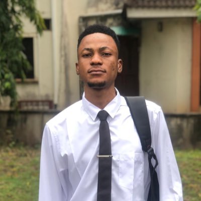 Im_taiwo's profile picture. Legal Researcher || UI || Law Student || Chelsea💙