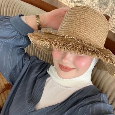 roshanapnhi's profile picture. لیسانس ادبیات/

در مـَن تَـ ـرانـہ اے نـبـ ـود ,تــ ـو خــ ــوانـ ـدے..🦜☀️