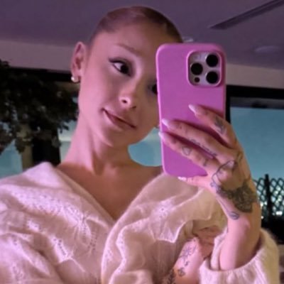 fan acc for zendaya, ariana, katseye, wbb, sabrina, and film | @dallaswings @buffalobills