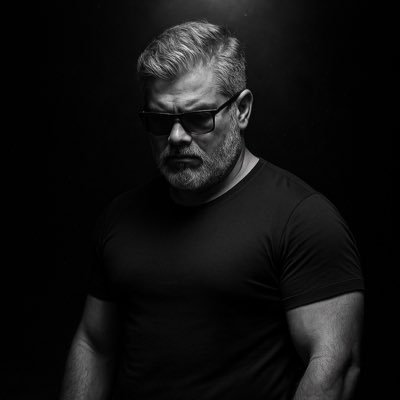 emerson_muniz's profile picture. IT manager & dev mastering code and ERP. Sarcasm’s my first language, English is the work-in-progress. #Learning #Development