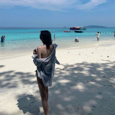 xukjq5's profile picture. 砂粒のように強く、布のように優しく。時が私をもっと成熟させ、歩むたびにより一層落ち着いて優雅に歩んでいます。