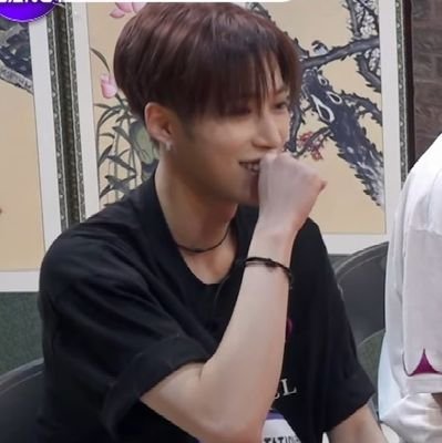 X1 • BAE173 • TREASURE • ONEUS •
THEBOYZ • EVNNE • 8TURN
♡°▪︎•{내 사랑 유영서}•▪︎°♡