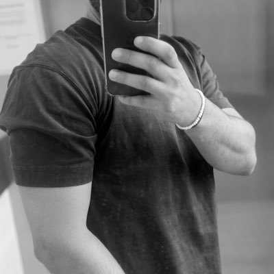 41. London. Left Handed. Sushi Lover. All Pics Are Mine. ❤️ https://t.co/7ul85sI1sx
