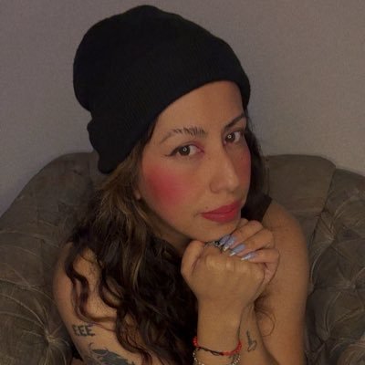 desam333's profile picture. 𝓢𝓸𝔂 𝓿𝓲𝓻𝓰𝓸 ♍️ 𝔂 𝓭𝓮𝓫𝓸 𝓭𝓮𝓳𝓪𝓻 𝓺𝓾𝓮 𝓽𝓸𝓭𝓸 𝓯𝓵𝓾𝔂𝓪 ⏳𝓦𝓲𝓽𝓬𝓱 𝓐𝓵𝔀𝓪𝔂𝓼. 🪄✨