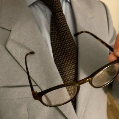 Correspondent for the Daily Planet. | https://t.co/7cRcEnPx5h