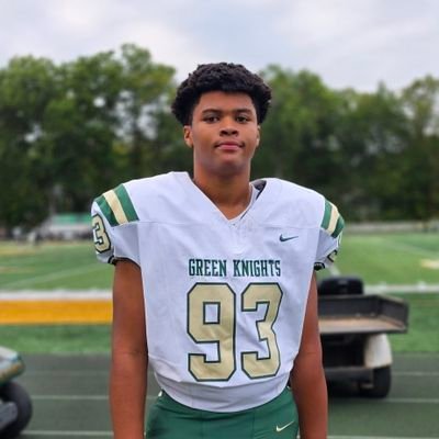 Defensive End/ Tight End/ 6'0 / 205 lbs/ 3.5 GPA/ St. Joseph Regional (Montvale, NJ)
HC:@SJRCoachAug @SJRFB