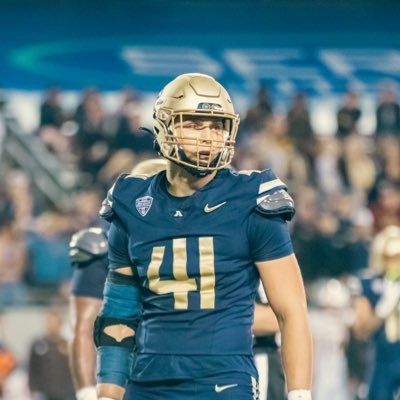040Bruno's profile picture. 040➡️228➡️330 @zipsfb Defensive End