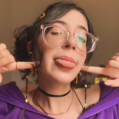 Oie! Eu sou a Purple!! 💜
✦ Cantora de Rap Geek
✦ Aspirante a dubladora
✦ Ela/Dela💜
ESCUTE MEU ÚLTIMO COVER! ⛴
Contato: purplemooncontato@gmail.com