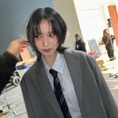 ╰┈➤ twice⁹ㅤㅤㅤㅤㅤㅤㅤㅤㅤㅤㅤㅤㅤㅤㅤㅤㅤㅤㅤ
— proud loser lesbian like Mina🙂↕️
