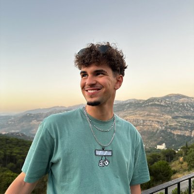ivan_hoz_dev's profile picture. 