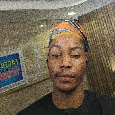 6’5ft yoruba demon! ⚽️ ! 🏀|| @manutd @lakers ! sell gadgets🤙🏾#stopstalking i have a main bitch 🫵🏾