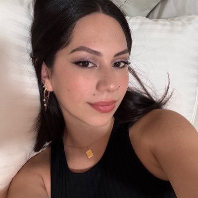 lucivnv's profile picture. 